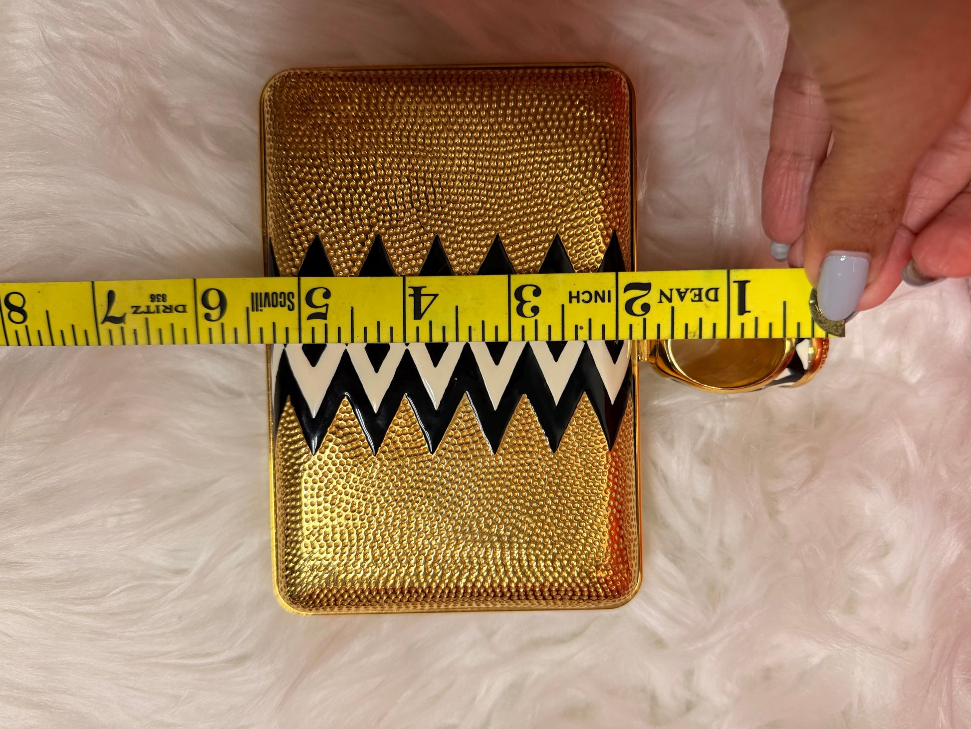 Tom Ford Gold Ring Clutch – Vintage Designer Statement Evening Bag | Luxury Secondhand Tom Ford Handbag