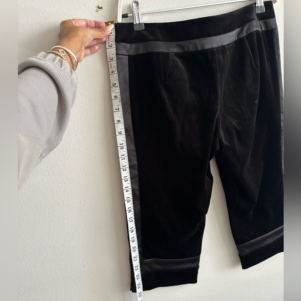 Diane Von Furstenburg velvet low rise capri pants black cropped pants satin trim