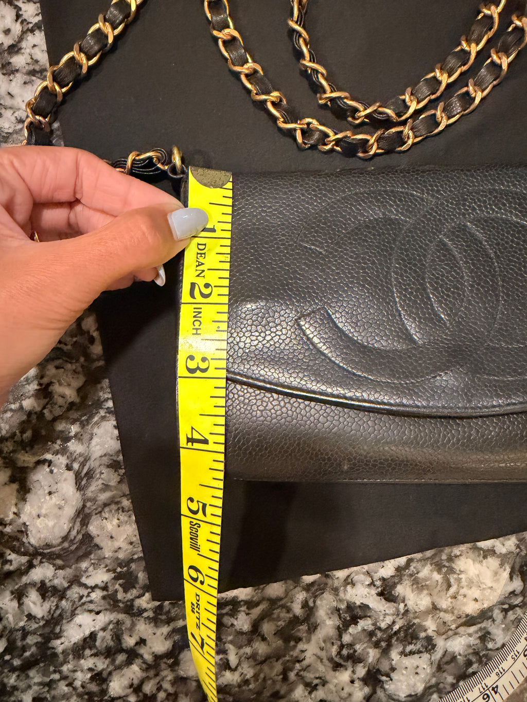 Chanel 1980s wallet on chain caviar leather