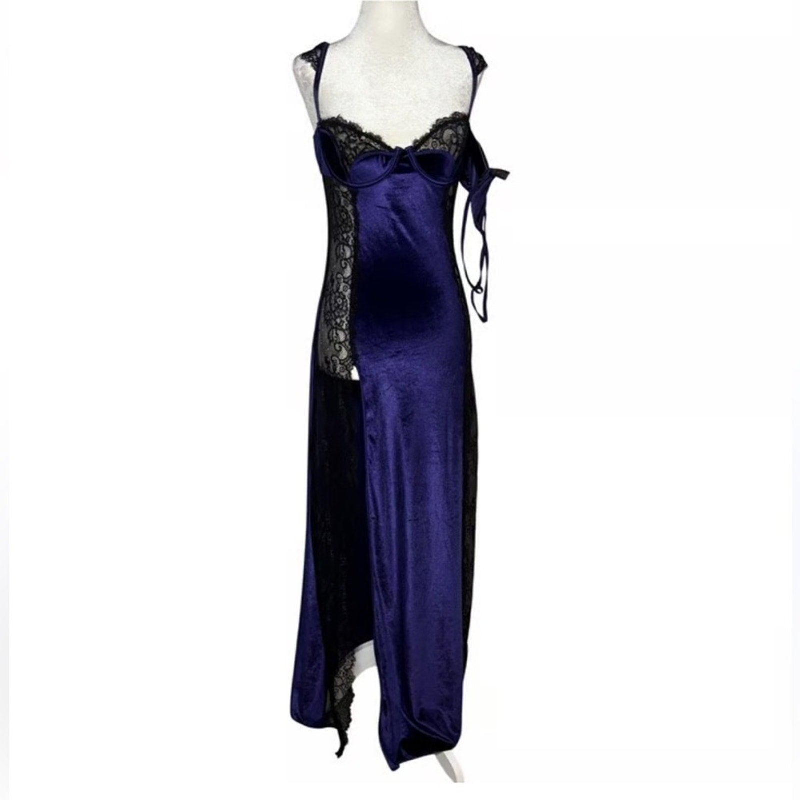 Vintage lingerie style lace maxi dress velvet purple, Frederick’s of Hollywood