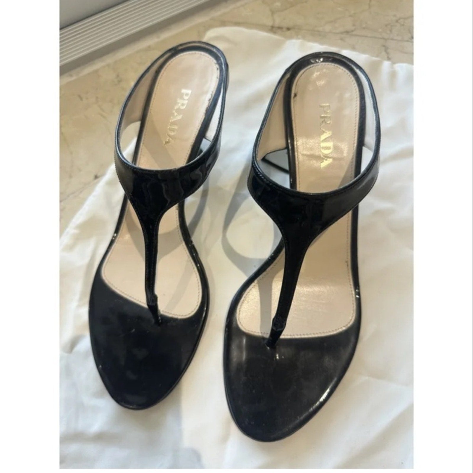 Prada black patent leather thong sandals Elegant Black Women's Heels 38.5